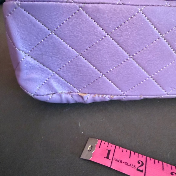Source Unknown Quilted Shoulder Bag in Lilac with Gunmetal Chain - Picture 7 of 12